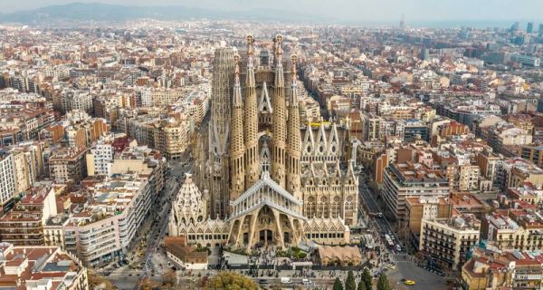 Летающие такси запустят в Испании в 2022 году
