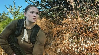 Звезда The Last of Us Part II показала себя в образе Эбби и произвела фурор - это самый органичный косплей героини Naughty Dog